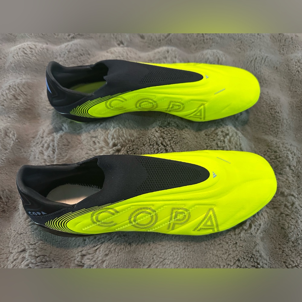 Like New Adidas Copa Puré 3 Bright Yellow Soccer shoes.